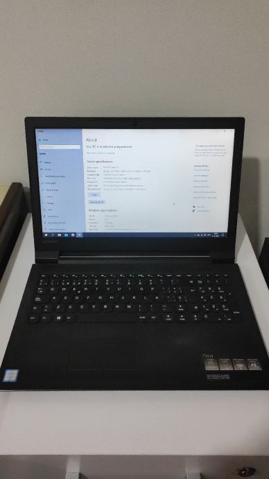 Lenovo i3/8gb rama/240 gb SSD