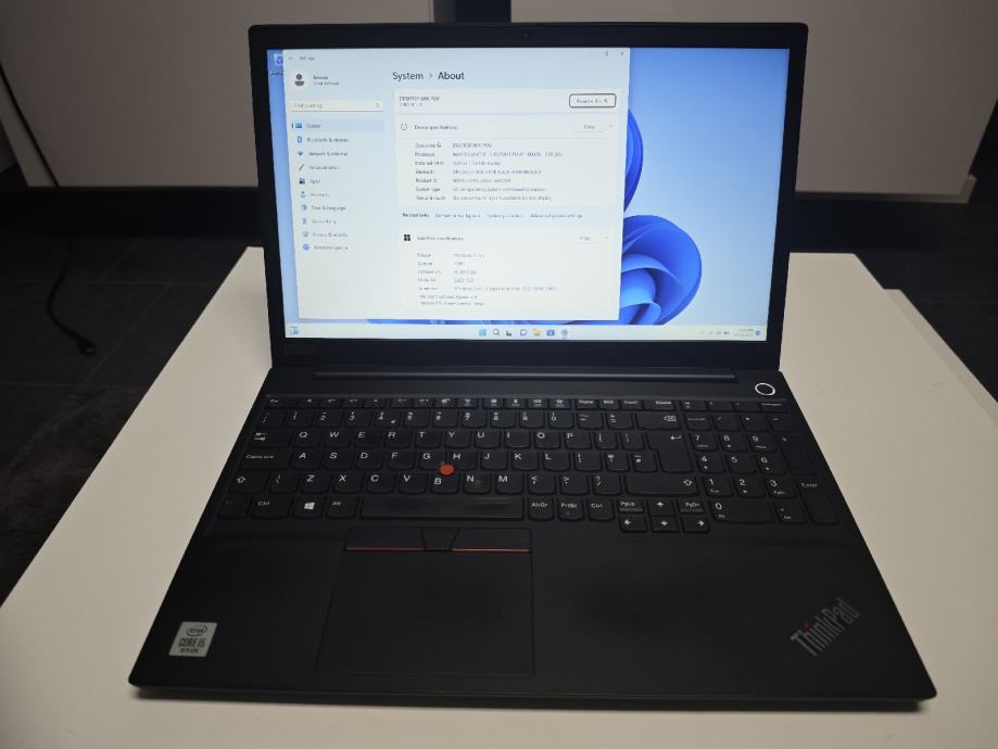 Lenovo Thinkpad E15 G1(15.6"FHD,i5-10210u,16GB,SSD 240GB)