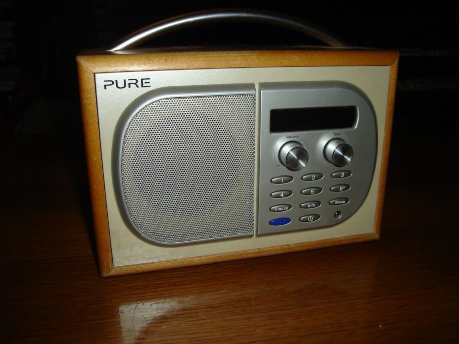 RADIO PURE EVOKE 1S PRODAJEM