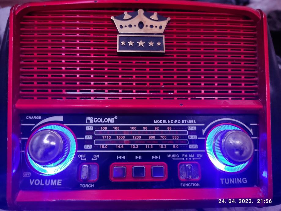 Solarni retro radio/zvučnik