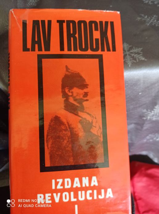 Knjiga -LAV TROCKI-Izdana revolucija-1i 2 dio-1973g.