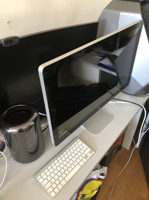 Apple Mac Pro + Thunderbolt Display