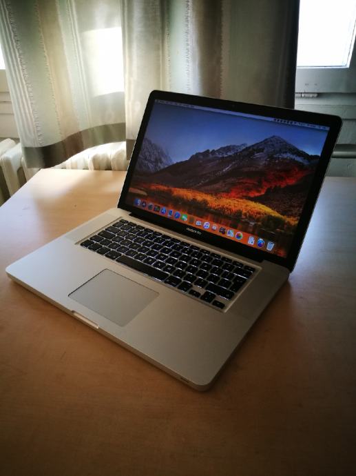 Apple Macbook Pro 15 (Early 2011), i7 2GHz quad core, 8GB, 500GB HDD