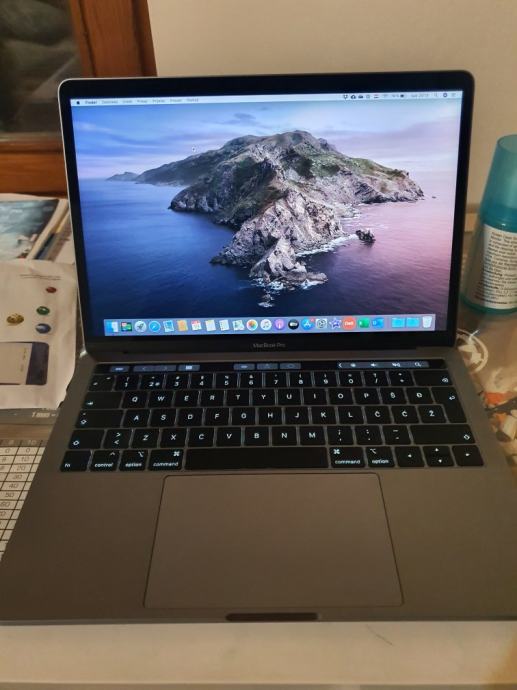 macbook pro 2018 overheating