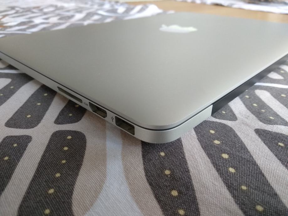 mid 2014 macbook pro 13 does it need a case