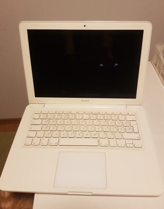 Macbook white A1342, za dijelove, ekran ispravan, Zg, povoljno