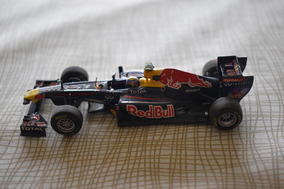 1:43 Mark Webber Red Bull RB7 2011 Minichamps Diecast Model