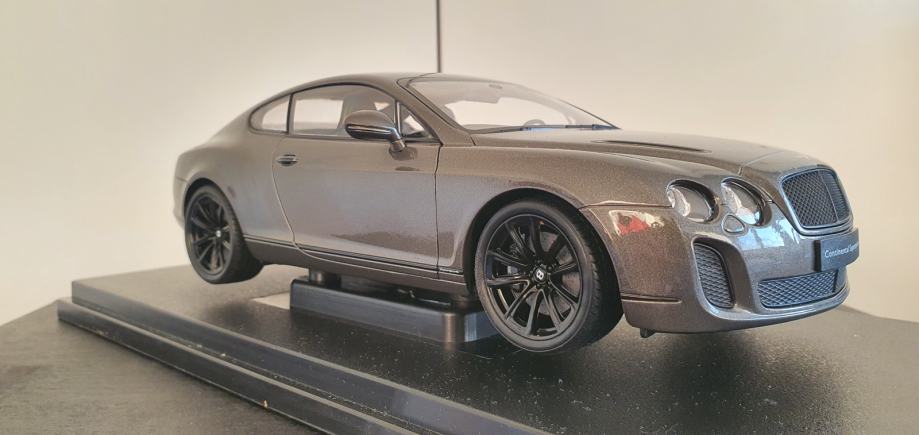 BENTLEY Continental 1/18 Welly -makete,modeli,autić