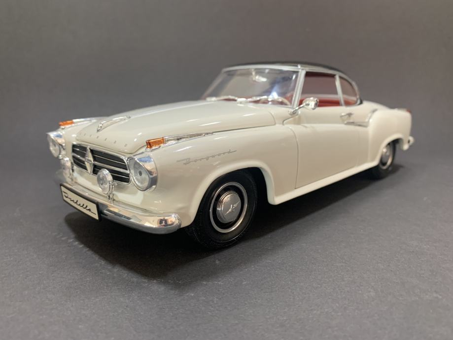 BORGWARD ISABELLA Revell 1:18 autic diecast model maketa vintage