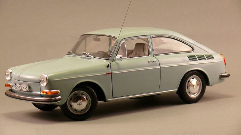 Minichamps 1/18 VW 1600 TL 1970, krem boje