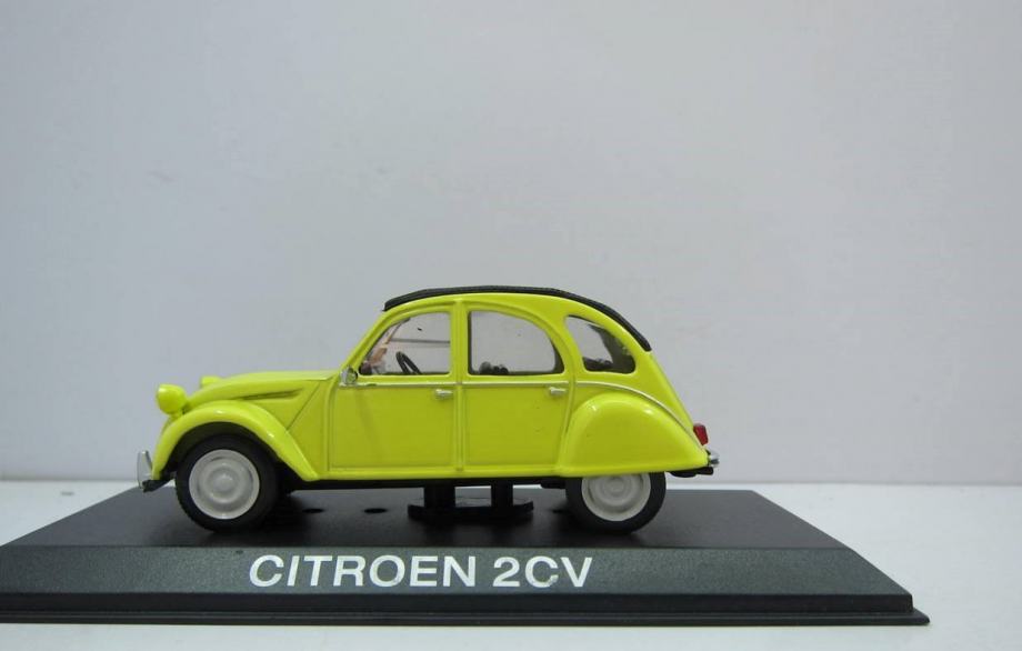 Model maketa automobil CitroenCV2 (Spaček) Citroen Diana 1/43 1:43