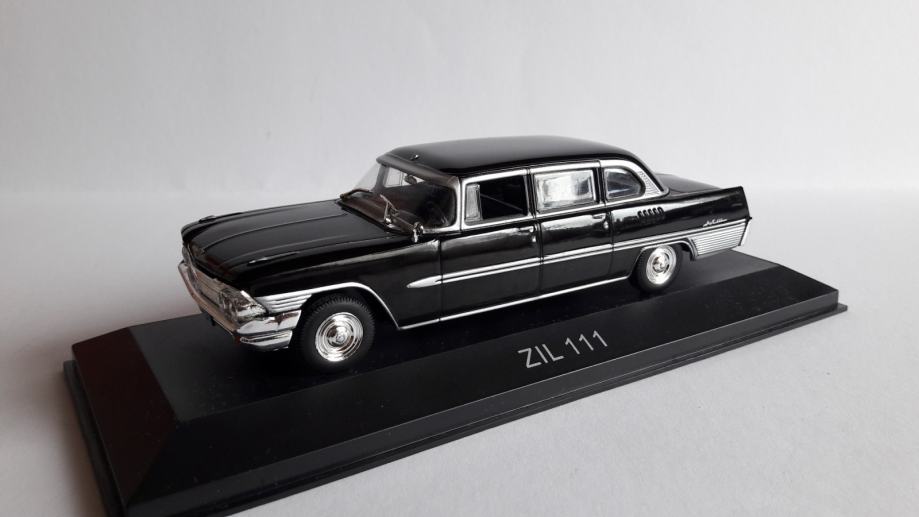 Model maketa automobil ZIL 111 1/43 1:43