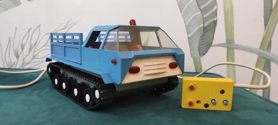 Rearitet CCCP SSSR USSR ZIL ATS 59 vintage battery operated toy from