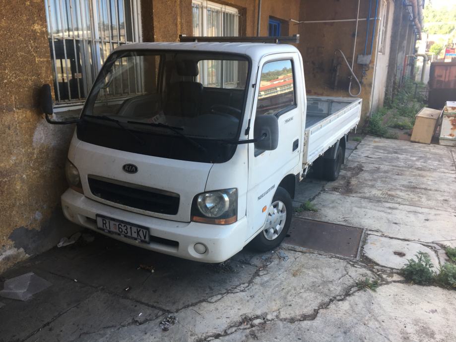 Kia k3600 2003