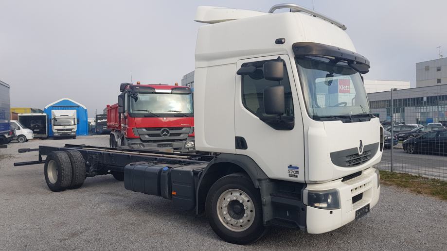 Renault trucks premium