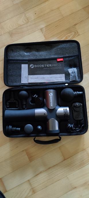 BOOSTER PRO 3 Massage Gun