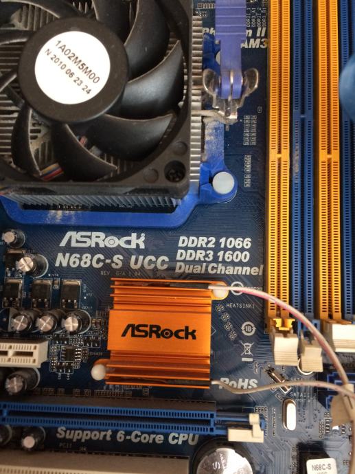 Asrock n68c s ucc греется чипсет