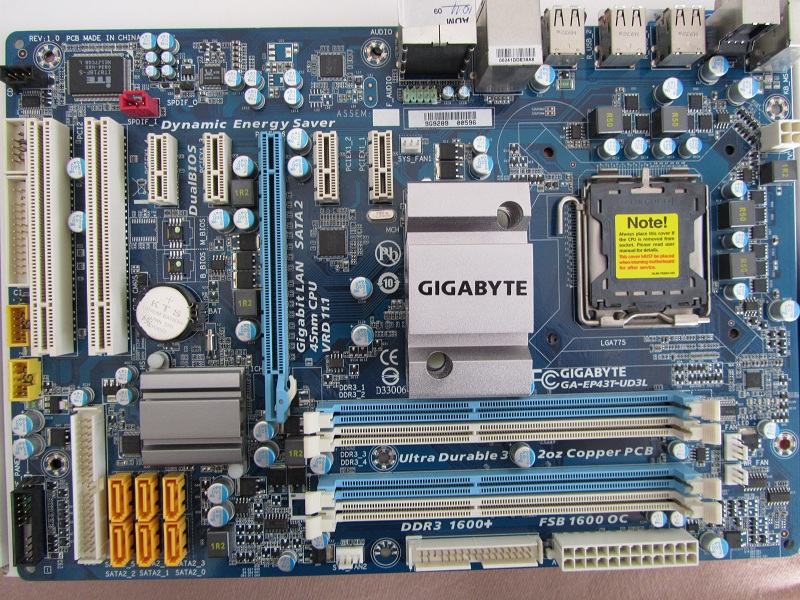 Gigabyte GA-EP43T-UD3L (rev. 1.0) s.775 matična DDR3