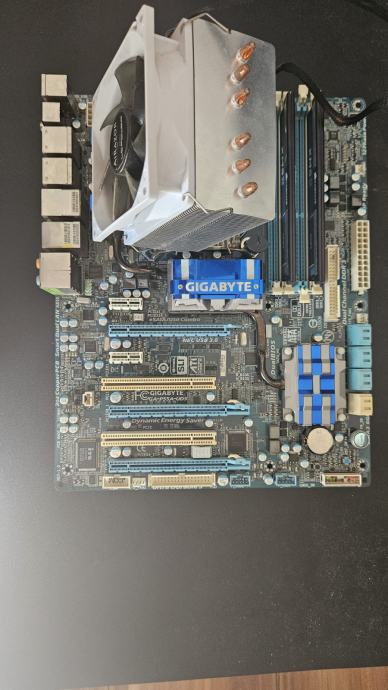 i3 P55a Radeon HD 5700