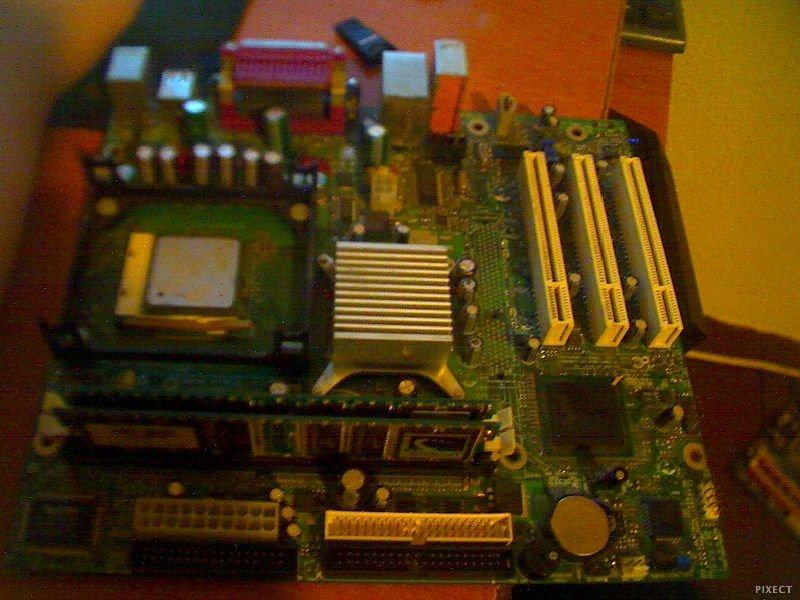 Matična INTEL DESKTOP BOARD D845EPI/D845GVSR