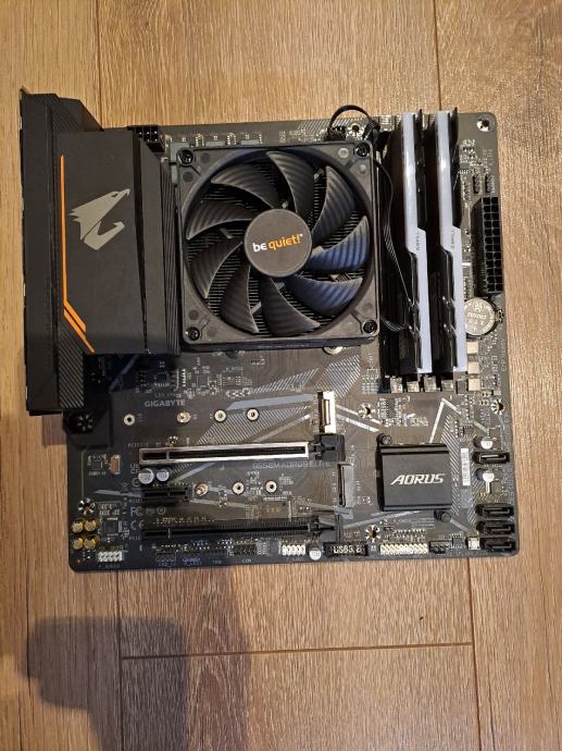 Matična ploča Aorus B550M Elite+Ryzen 5 3600x+32GB DDR4 RGB+BeQuiet