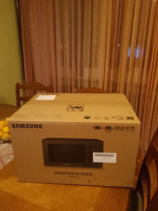 Mikrovalna pećnica Samsung MS23T5018AK/