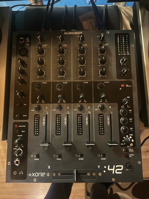 Allen&Heath Xone 42