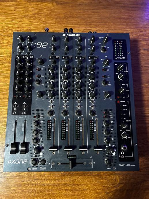 Allen&Heath Xone:92 DJ mikser