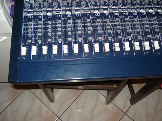 behringer mx8000 mixer