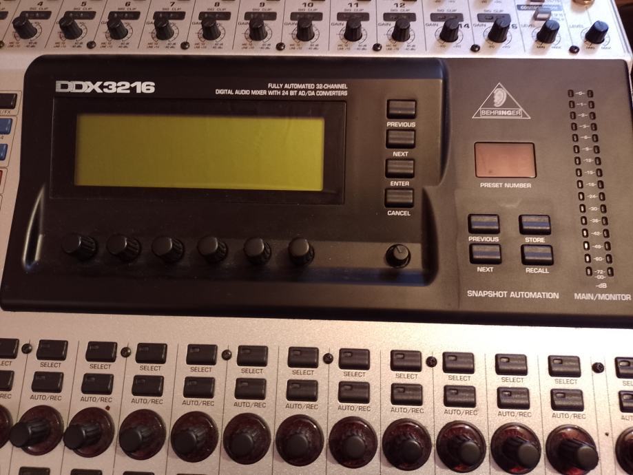 Behringer X 32