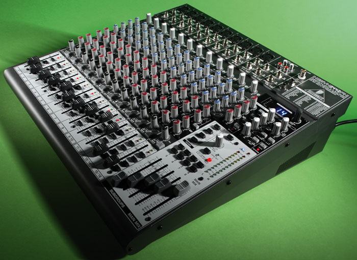 BEHRINGER XENYX 2442 FX 