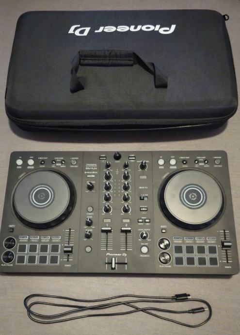 DJ kontroler Pioneer DDJ-FLX4 + torba