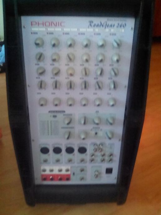 Mixer Phonic Road Gear 260