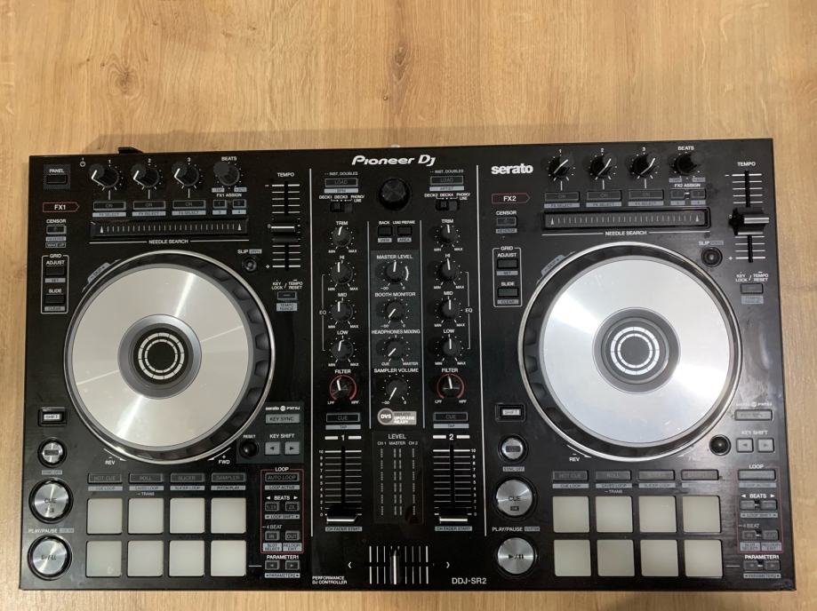 Pioneer DDJ-SR2