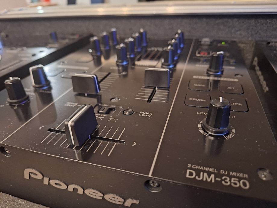 Pioneer DJM 350 mixer