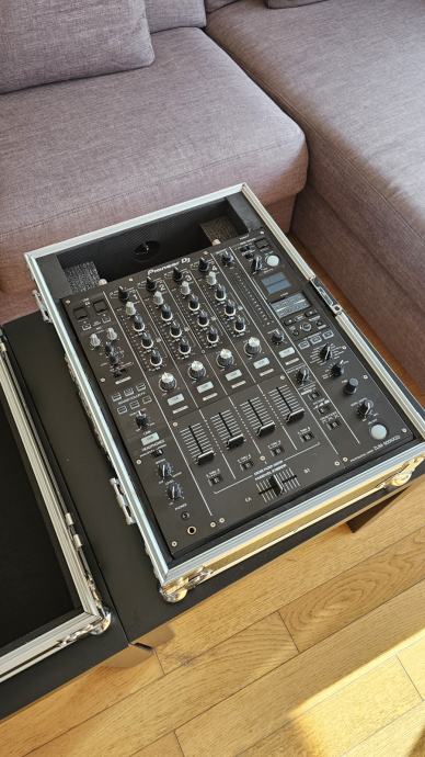 Pioneer DJM 900 nxs 2 mixer + CASE