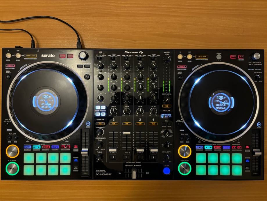 Prodajem kontroler Pioneer DJ DDJ 1000SRT + poklon torba DJC 1X