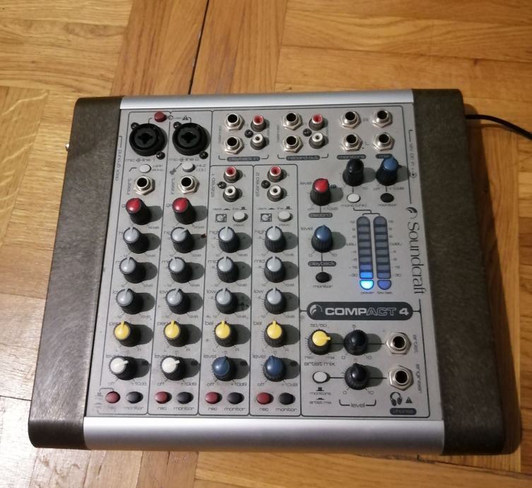 Soundcraft COMPACT 4