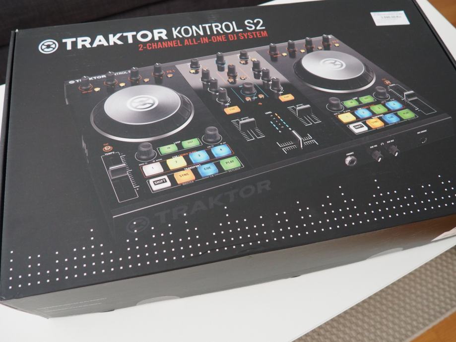 traktor s2 mk2 main outfits are they trs or mono