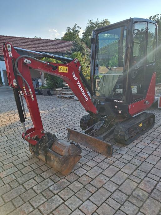 Bager Yanmar SV15VT  valjak demper traktor kosilica 4x4