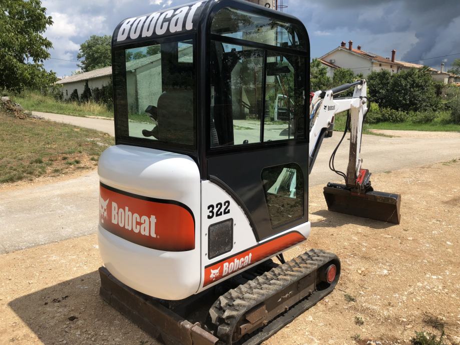 Bobcat 322