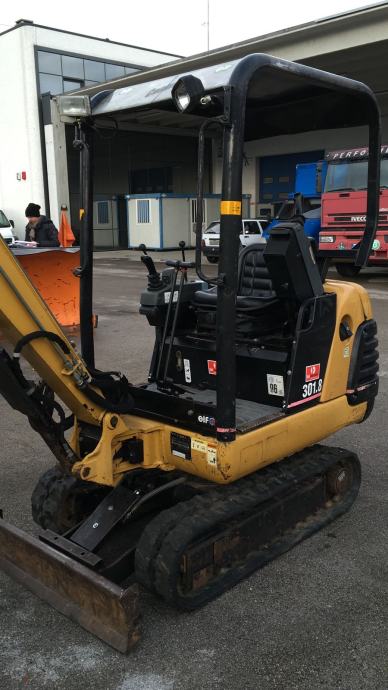 CAT 301.8