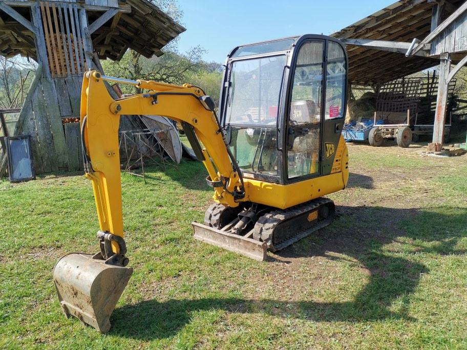 JCB 801.5 2002.g. ODLIČNO STANJE!