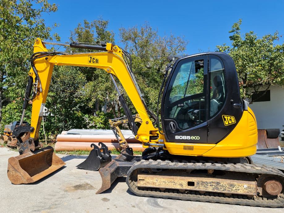 JCB 8085 ECO - 3.000h - 3 korpe