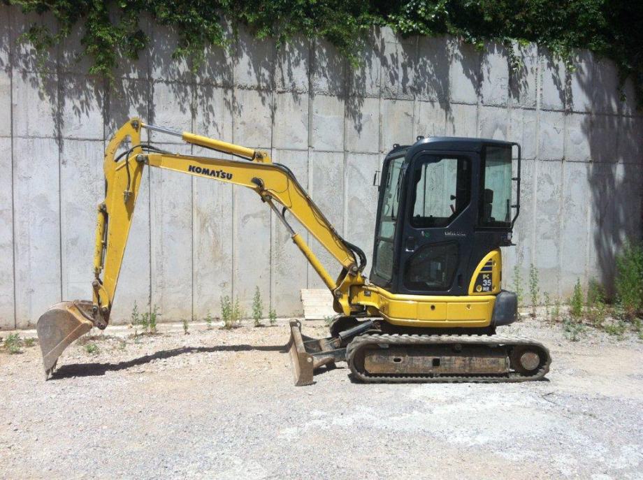 Komatsu PC 35-MR2