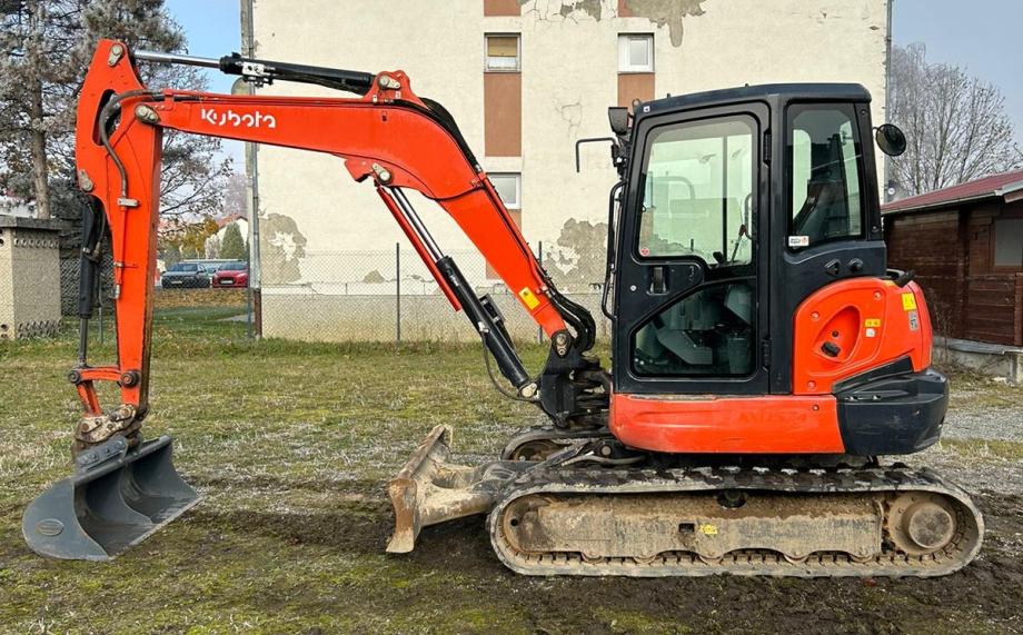 KUBOTA KX57-4