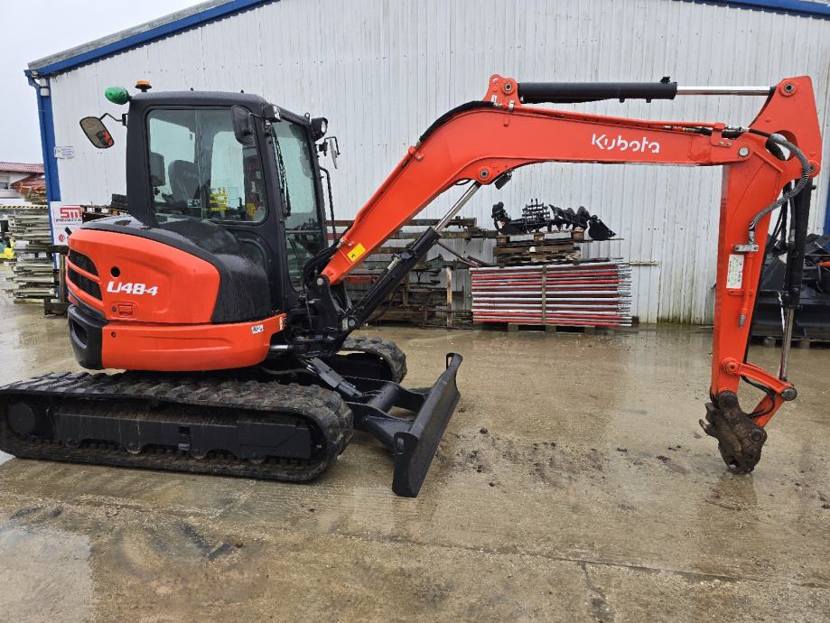 KUBOTA U48-4 - 2017 - 3.800h - 3 KORPE