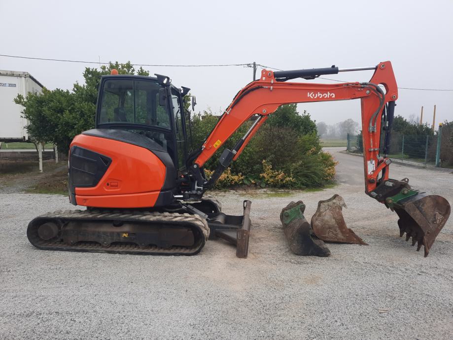 Kubota u50-5 / 5.000 kg / 2021 god / **klima**