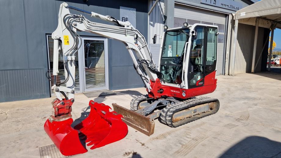 TAKEUCHI TB235-2 - 2020 GODINA - 3X KORPA - 2360 SATI