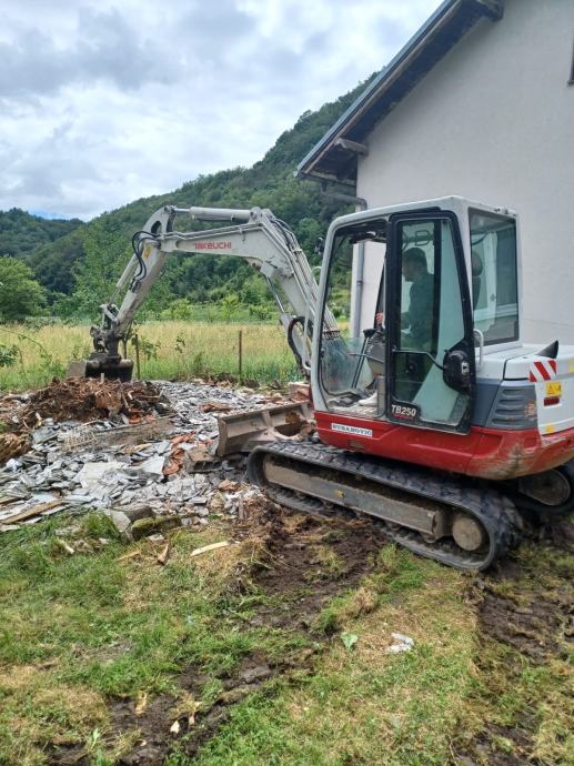 Takeuchi TB250